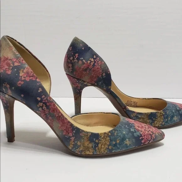 Jessica Simpson Floral Pattern Heels. - Picture 5 of 12